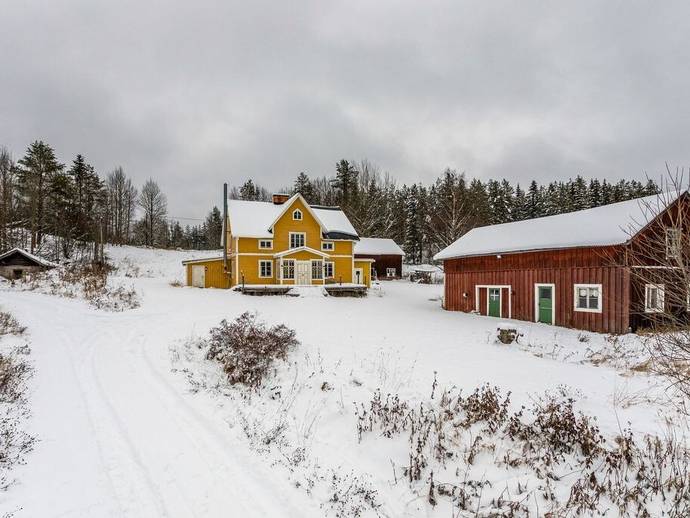 7 rok · 185 m² · Skylnäs 120