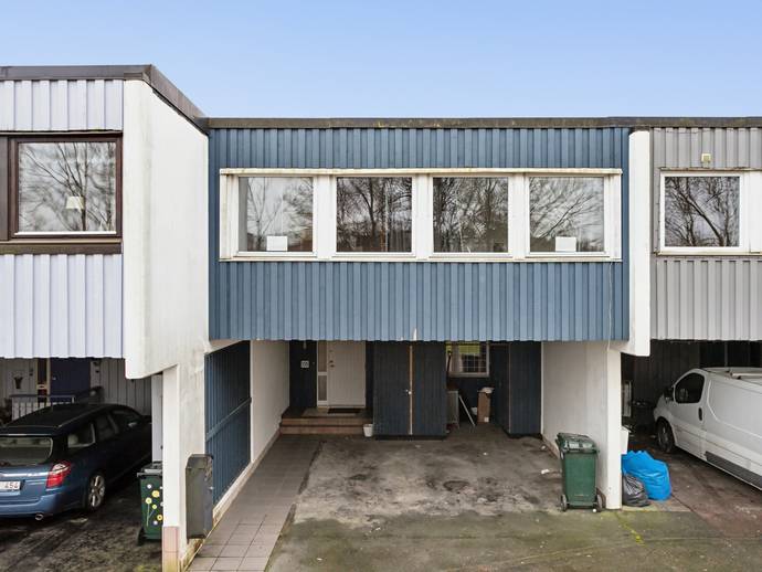 6 rok · 162 m² · Västerslänt 135