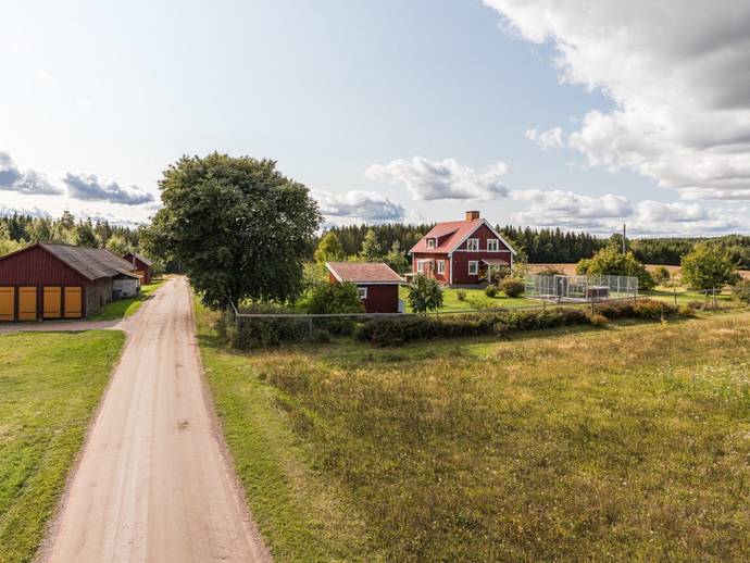 6 rok · 105 m² · Grenabo Karlslund 1