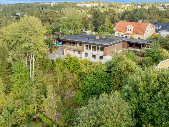 7 rok · 216 m² · Lillvägen 9