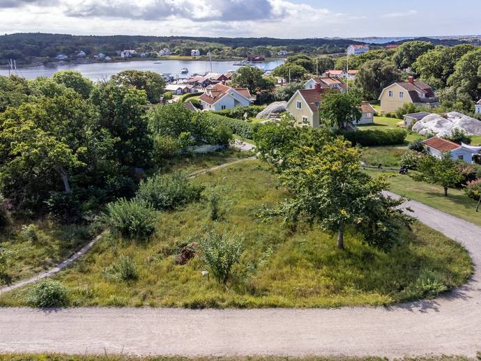 Östra Bovägen 8