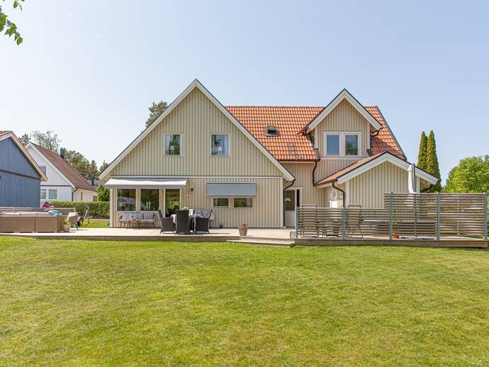 6 rok · 188 m² · Åsa Gåsapigas väg 12