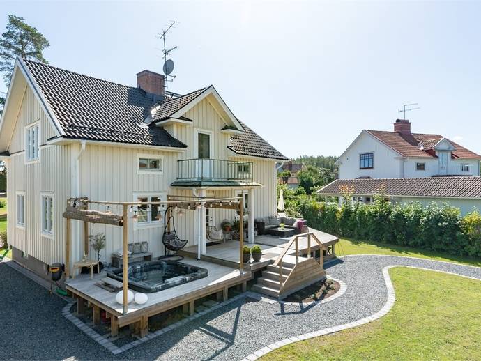 5 rok · 120 m² · Skogsparken 4