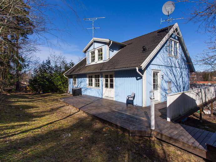 6 rok · 145 m² · Fiskaruddsvägen 8