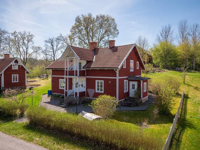 7 rok · 178 m² · Oscar Trägårdhs väg 9