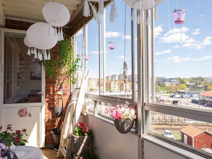 4 rok · 82 m² · Västra Banvägen 14