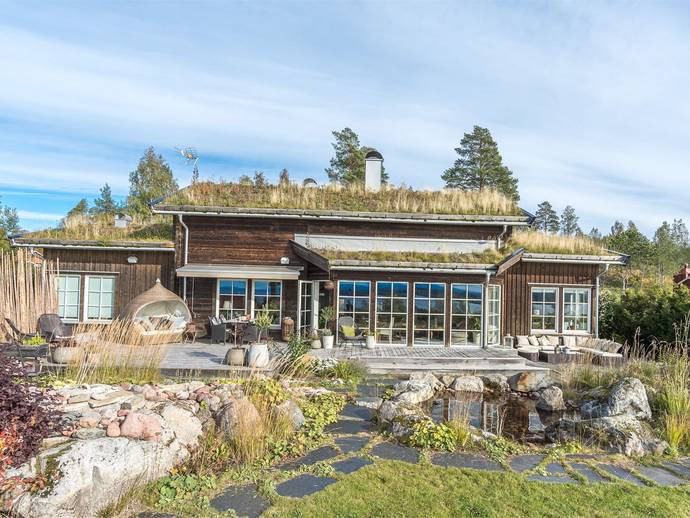 6 rok · 200 m² · Axrödsgattu 18
