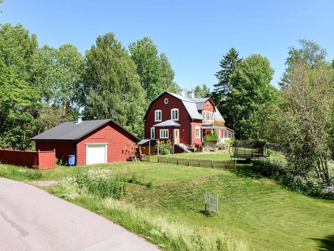 6 rok · 158 m² · Strömvägen 22