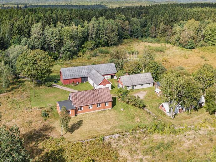 8 rok · 126 m² · Toarps backaväg 326