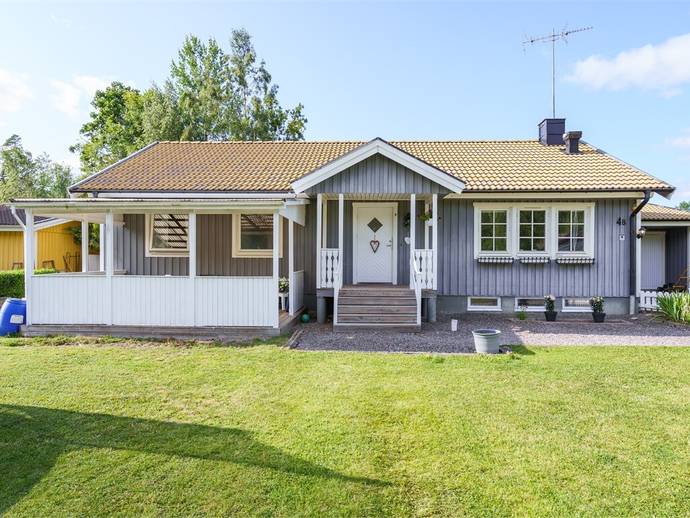 4 rok · 107 m² · Mänstavägen 4B
