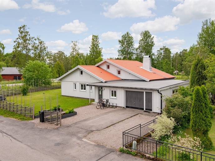 6 rok · 179 m² · Albertsgatan 3