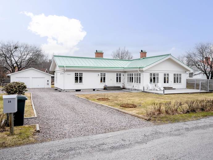 5 rok · 194 m² · Åsängevägen 14