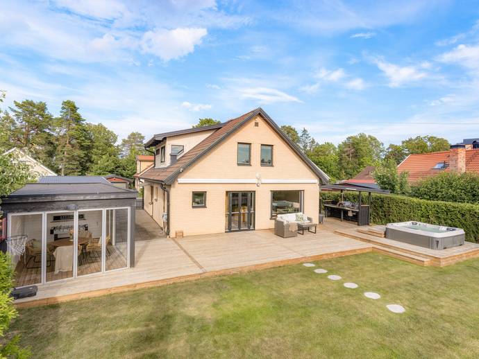 5 rok · 126 m² · Stålringen 16