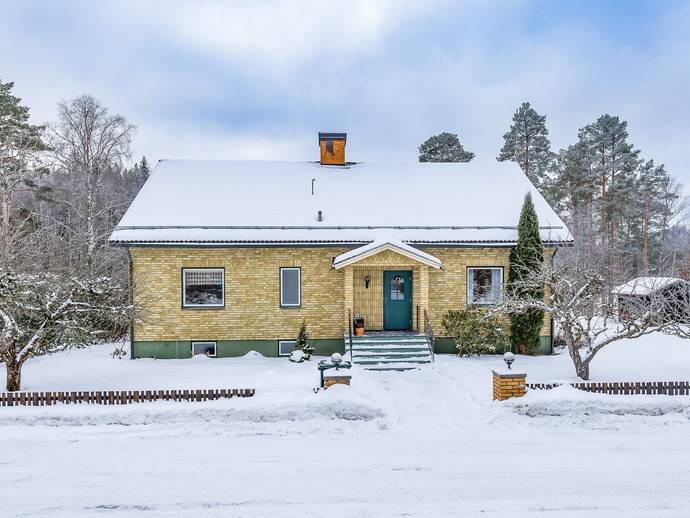 6 rok · 204 m² · Hülpers väg 10