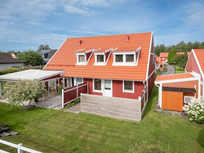 3 rok · 98,7 m² · Brogårdsvägen 30