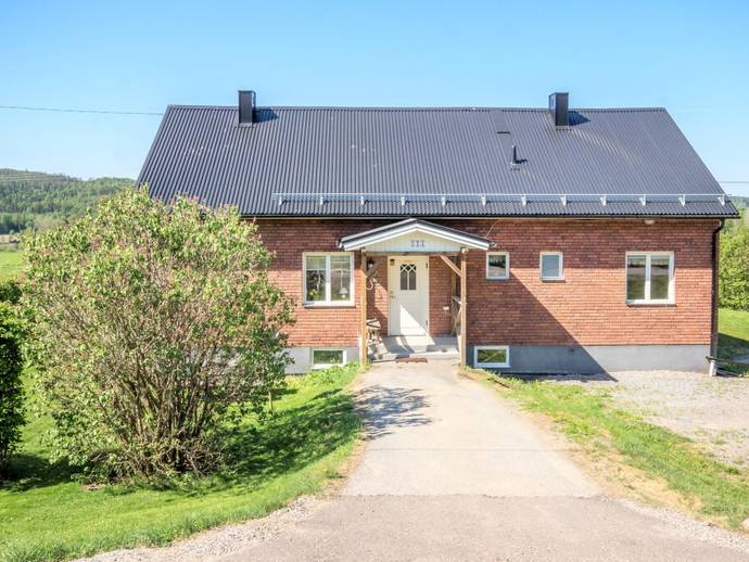 6 rok · 135 m² · Grillom 124
