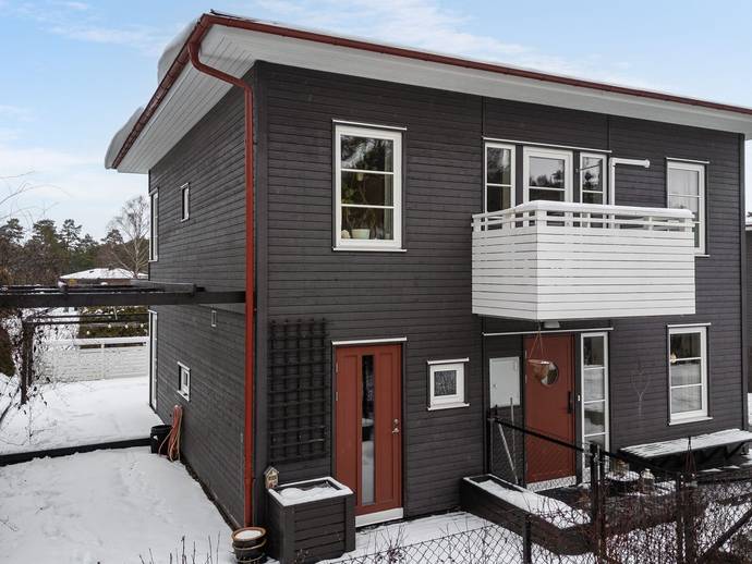 5 rok · 138 m² · Skogsfruvägen 8