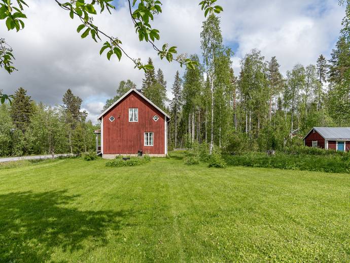 7 rok · 190 m² · Sikås Stationsvägen 375 & 365