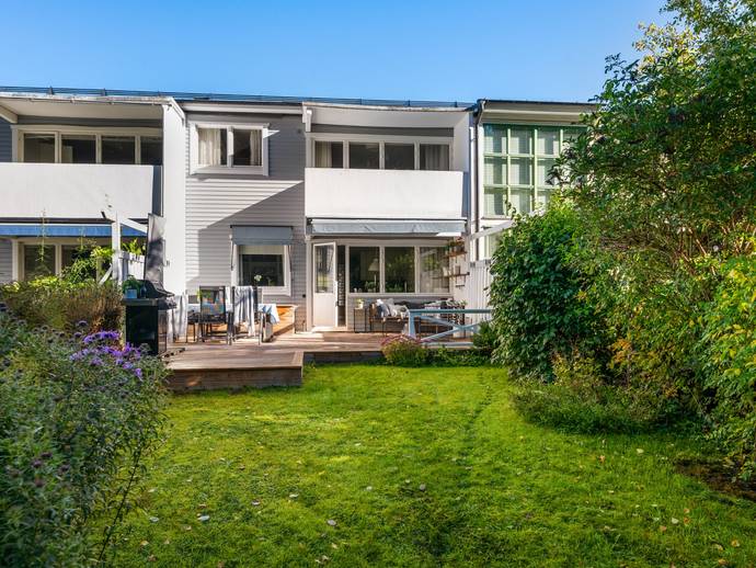 5 rok · 122 m² · Evalundsvägen 158