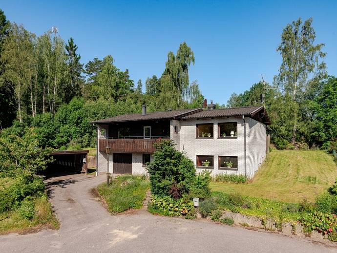 6 rok · 143 m² · Falkvägen 24