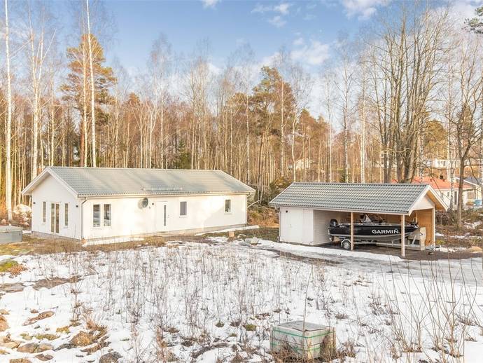 4 rok · 98 m² · Bruksgårdsvägen 10