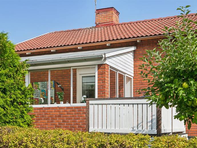 4 rok · 103 m² · Violvägen 4