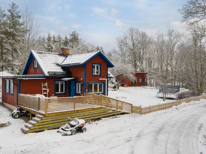 3 rok · 54 m² · Backastugan