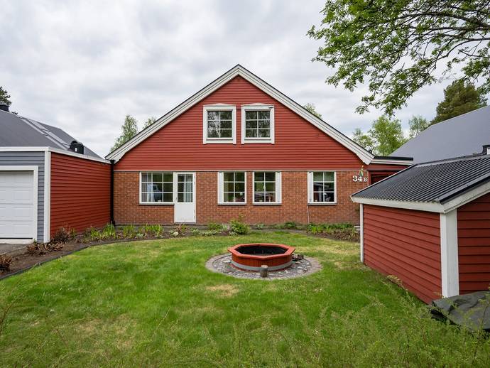 130 m² · Stapelvägen 34B
