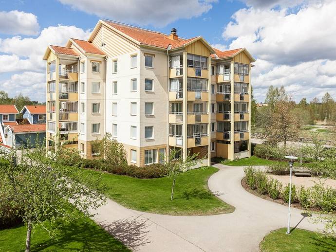 3 rok · 80 m² · Segerstadsvägen 32