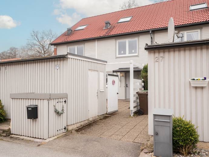 6 rok · 120 m² · Norrvallavägen 25