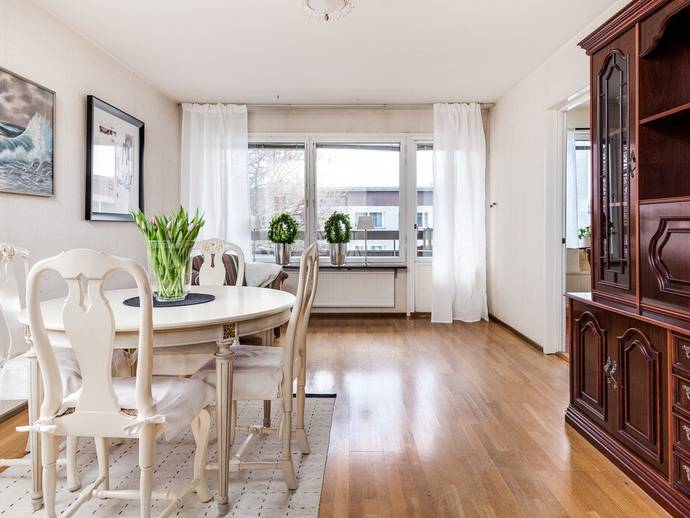 2 rok · 64 m² · Häradsvägen 32A