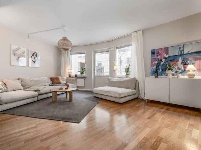 2 rok · 67 m² · Algatan 3