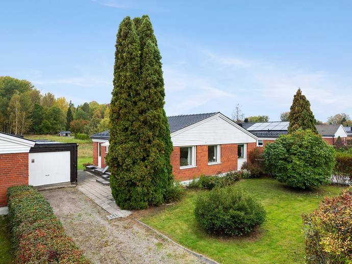 4 rok · 95 m² · Södra Höglundavägen 19