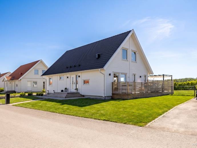 6 rok · 150 m² · Fältvägen 17