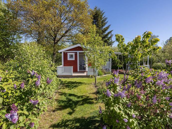 1 rok · 10 m² · Byggnad å Torshälla 3:75 koloni G14