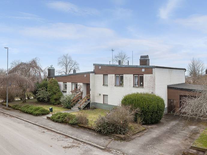 6 rok · 127 m² · Bergsängsvägen 70