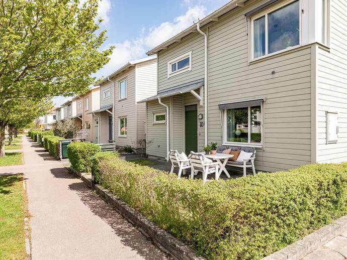 4 rok · 121 m² · Gulmårevägen 10