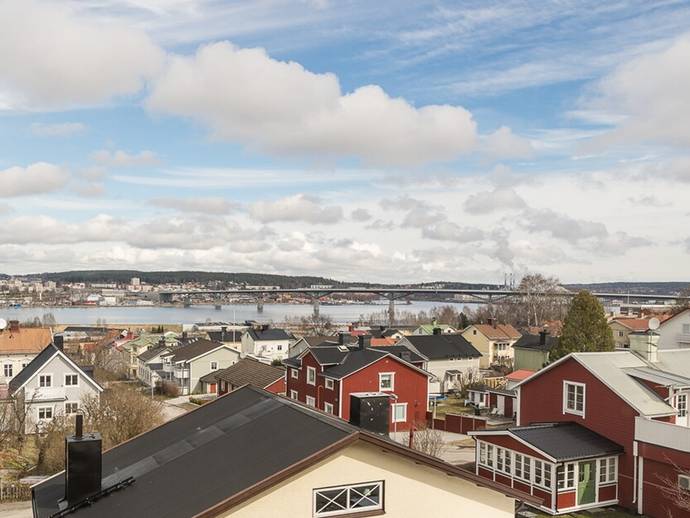 1 rok · 42 m² · Vintergatan 3 B