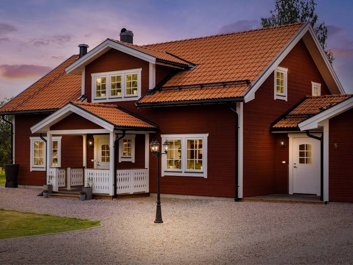 7 rok · 170 m² · Stillbergs väg 5