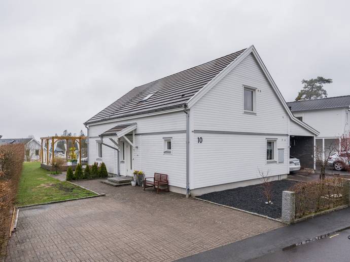 6 rok · 155 m² · Kärragårdsvägen 10