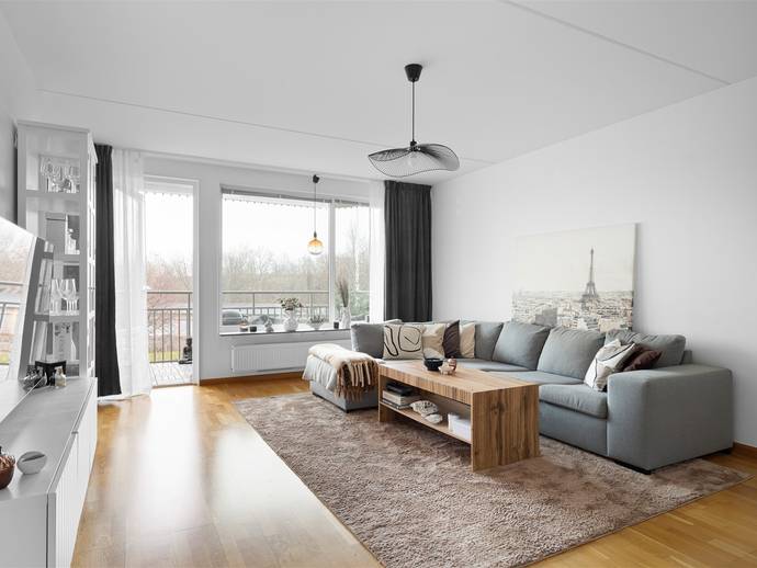 2 rok · 79 m² · Gösta Wahlströms Väg 7