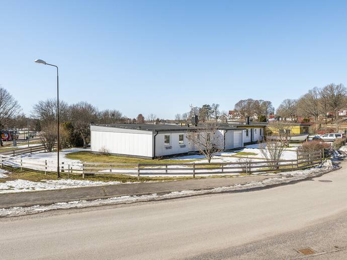 4 rok · 92 m² · Hällavägen 1