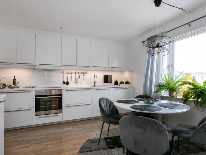 2 rok · 64 m² · Lundhagsvägen 150