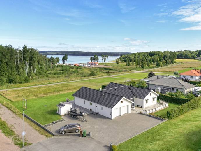 7 rok · 200 m² · Strandskogen 12