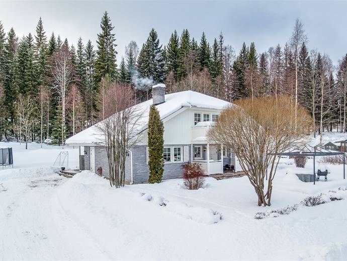 6 rok · 153 m² · Lövstigen 49