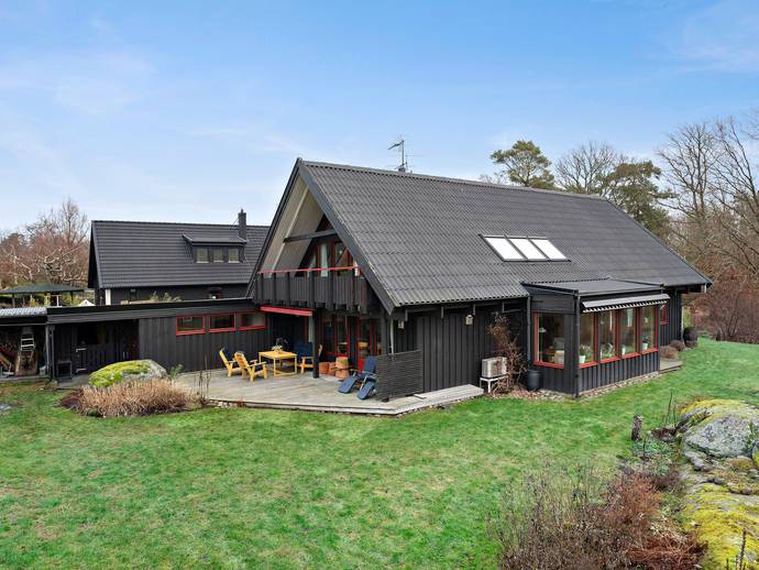 6 rok · 202 m² · Sofies väg 14