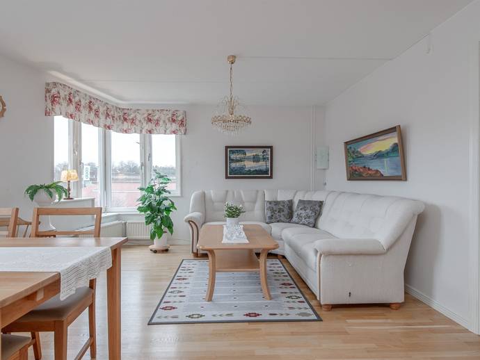 3 rok · 84 m² · Hyttvägen 9