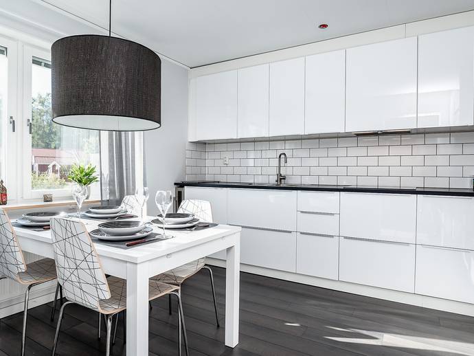4 rok · 104 m² · Kjerattvägen 11