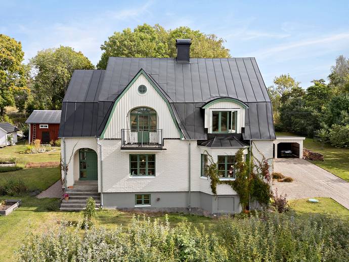 7 rok · 220 m² · Viks byväg 36
