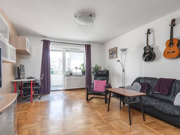 3 rok · 73 m² · Rösgången 25